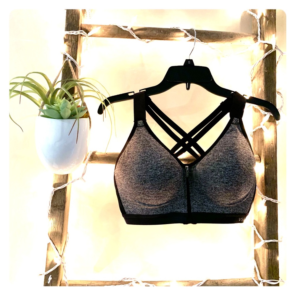 Victoria’s Secret Sport sports bra gray and black